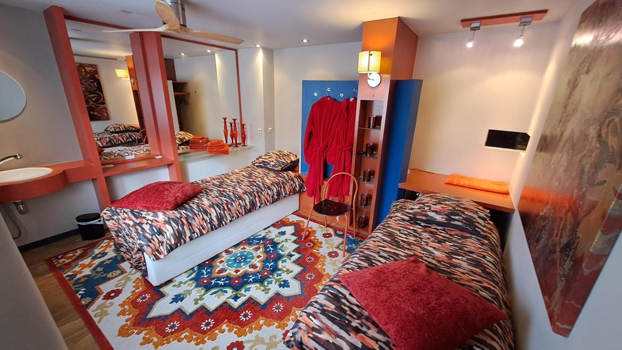 Beautyd Red Room Centrum Gullegem Вевельгем Экстерьер фото